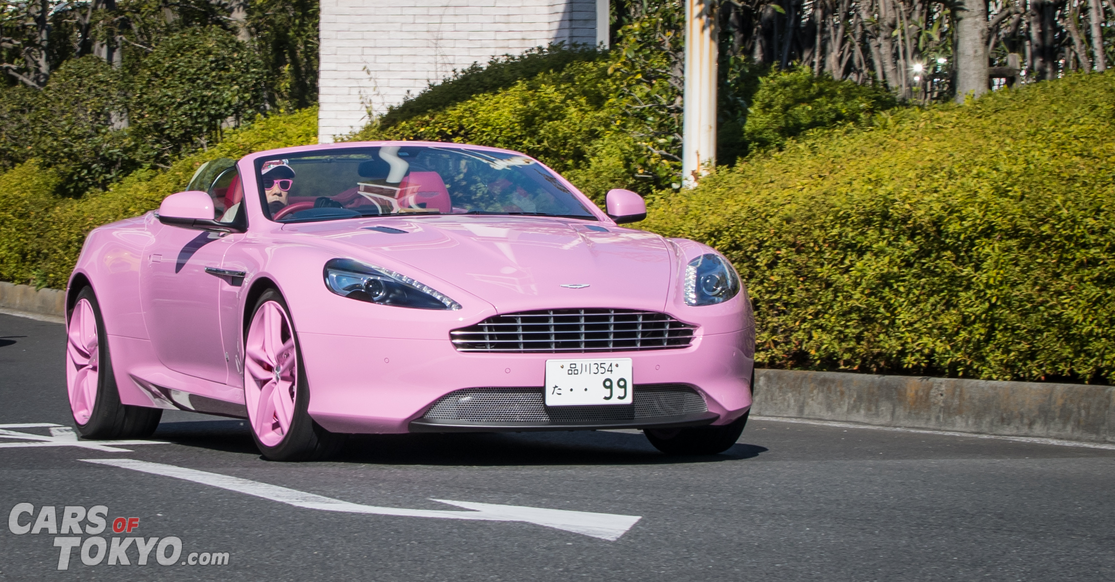 Cars of Tokyo Unusual Spec Aston Martin DB9